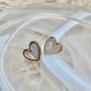 heart-stud-earrings